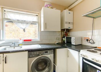 2 Bedrooms Flat to rent in Chingford Road, Walthamstow E17