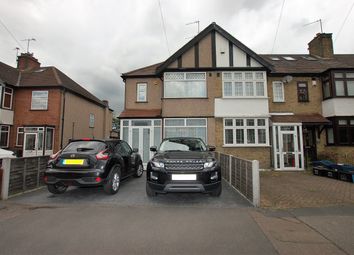 3 Bedrooms End terrace house for sale in Uplands Road, Woodford Green IG8