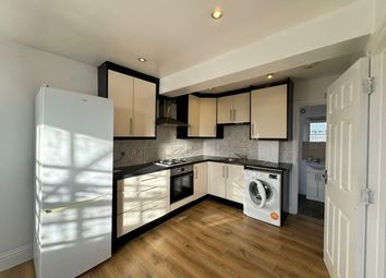 Thumbnail 3 bed flat to rent in Oxford Road, High Wycombe