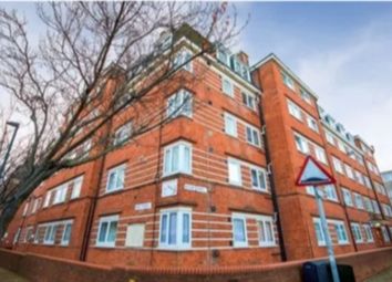 Thumbnail Flat for sale in Butler House, Bacton Street, Bethnal Green