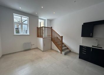 Thumbnail Flat to rent in High Street, Guildford