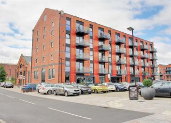 Thumbnail Flat for sale in Provender, Bakers Quay, Gloucester