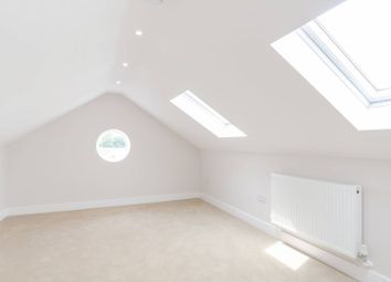 2 bed flat for sale in Hampton Road, Twickenham TW2