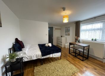 Thumbnail Room to rent in Maybank Avenue, Wembley