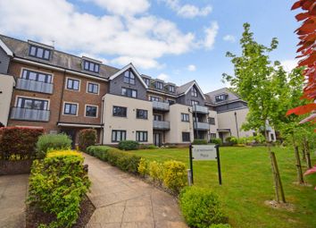 Thumbnail Flat for sale in Institute Road, Taplow