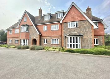 Thumbnail 2 bed flat to rent in Old Orchard, Shoppenhangers Road, Maidenhead