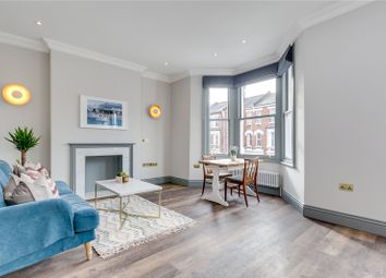 2 Bedrooms Flat for sale in Dunster Gardens, London NW6