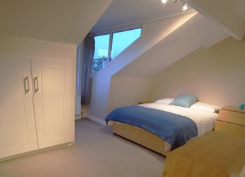 Thumbnail Room to rent in Salisbury Avenue, Leeds
