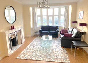 Thumbnail Flat to rent in The Burroughs, London
