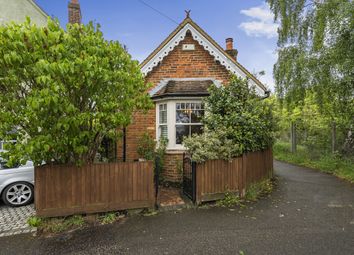 Thumbnail Detached house for sale in Mount Pleasant, Wokingham, Berkshire