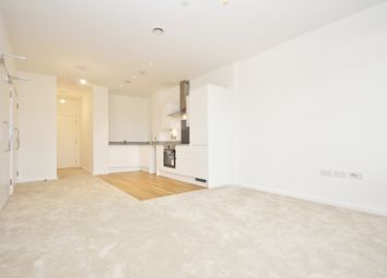 2 Bedrooms Flat to rent in The Horizon Apartments, 51-69 Ilford Hill, Ilford IG1