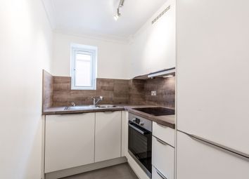 Thumbnail 1 bed flat to rent in Lattimore Road, St.Albans