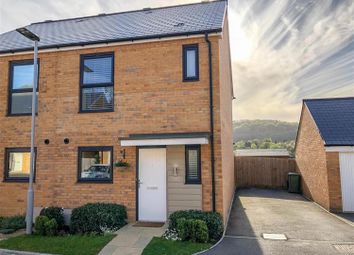 3 Bedrooms Semi-detached house for sale in Shearing Close, Cam, Gloucestershire GL11