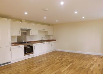 Thumbnail Flat to rent in The Spinney, Waterlooville