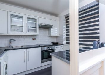 Thumbnail 1 bed flat to rent in Upper Richmond Road, Putney, London