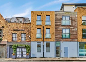 Thumbnail Flat to rent in Lant Street, London