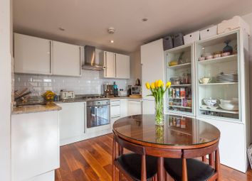 2 Bedrooms Flat for sale in Hackney Road, Shoreditch E2