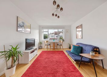 Thumbnail Flat for sale in Grove Hill, London