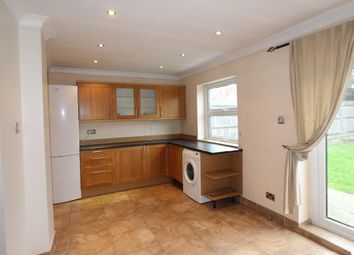 4 Bedrooms Terraced house to rent in Maidstone Road, London N11