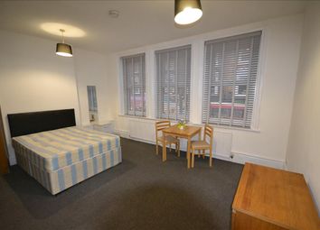 Thumbnail Studio to rent in Kilburn High Road, London