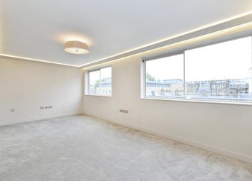 Thumbnail 4 bed flat for sale in George Street, London