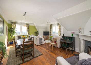 Reigate - Flat for sale                        ...