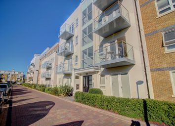 2 Bedrooms Flat for sale in Grebe Way, Maidenhead SL6