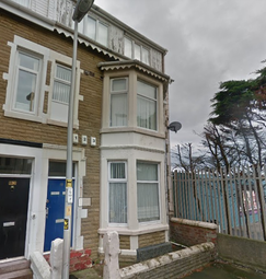 Thumbnail Flat to rent in Windsor Avenue, Blackpool