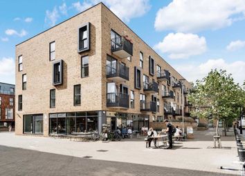 1 Bedrooms Flat for sale in Vermillion Apartments, Gunmakers Lane, London E3