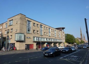 2 Bedrooms Flat to rent in Great Western Road, Glasgow G12