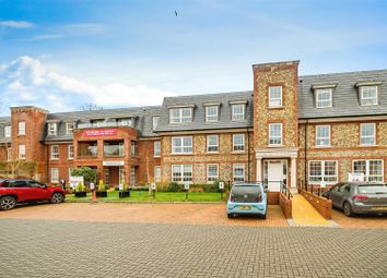Thumbnail Flat for sale in The Cloisters, High Street, Great Missenden