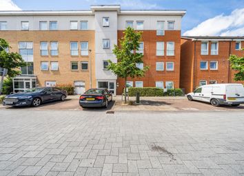 Thumbnail Flat for sale in Kennet Island, Reading, Berkshire