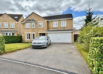 Thumbnail 5 bedroom detached house for sale in Plover Close, Glossop