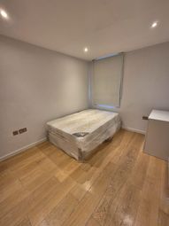 Thumbnail Room to rent in Northfield Road, Enfield