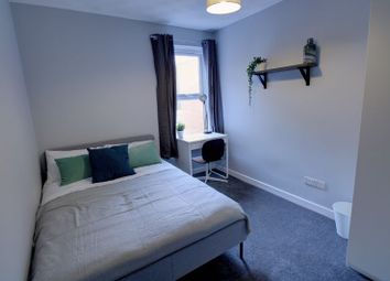 Thumbnail Room to rent in Small Double Room, Shared House, All Bills Included