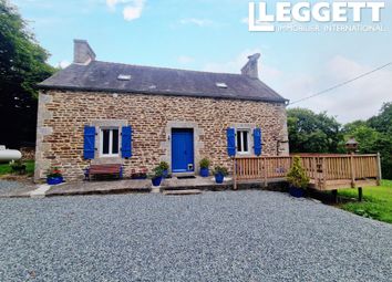 Thumbnail 3 bed villa for sale in Pont-Melvez, Côtes-D'armor, Bretagne