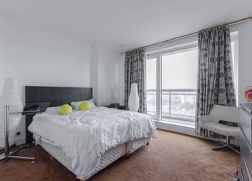 Thumbnail Flat to rent in Eaton House, Westferry Circus, Canary Wharf, London