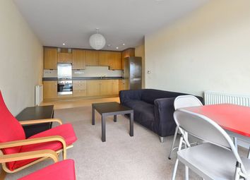 2 Bedrooms Flat to rent in Uxbridge Road, Ealing W13