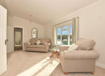 Thumbnail Mobile/park home for sale in London Road, Mill View Park, West Kingsdown, Kent