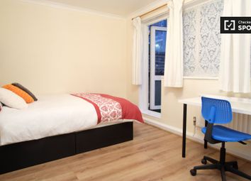 4 Bedrooms Flat to rent in Poplar High Street, London E14