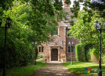 Thumbnail Detached house for sale in London Road, Burgess Hill