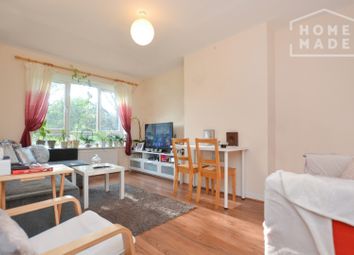 Thumbnail Flat to rent in Strongbow Crescent, Eltham