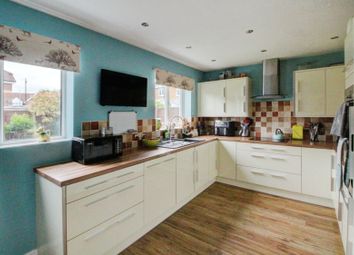 Thumbnail Detached house for sale in Tollymore Park, Kingswood, Hull