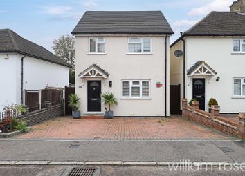 Thumbnail 3 bed detached house for sale in Forest Avenue, Chigwell