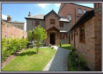 2 Bedroom Detached house for rent
