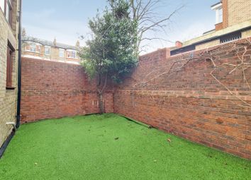 Thumbnail Flat for sale in Hargrave Park, Archway, London