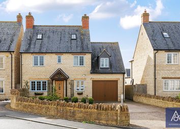 Thumbnail Detached house for sale in Sycamore Close, Brackley