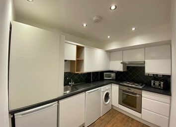 Thumbnail 2 bed flat to rent in Gate Street, London