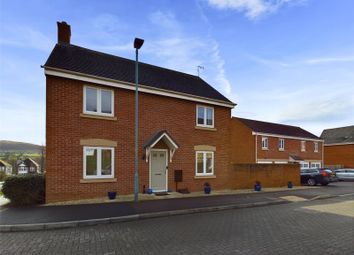 Thumbnail 4 bed detached house for sale in Renard Rise, Stonehouse, Gloucestershire