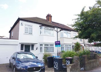 3 Bedroom Semi-detached house for rent